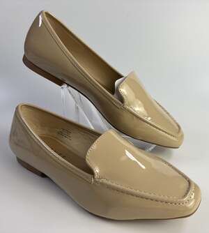 Journee Collection Tullie Shiny Tan Women's Size 9 WD, Closed Toe Loafers New